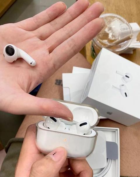苹果电脑发出滋滋响是怎么了