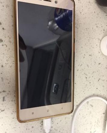 红米note9pro电用完了开机