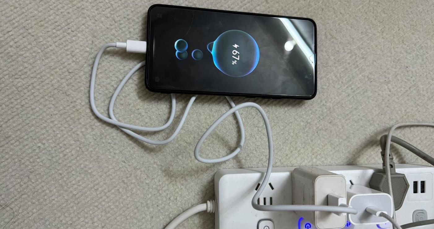 红米note9pro不开机充电无反应