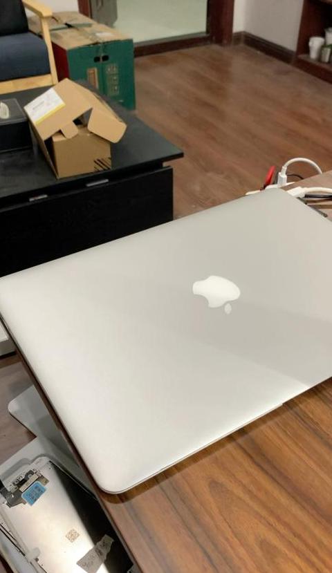 笔记本变显示器：连接与设置全攻略