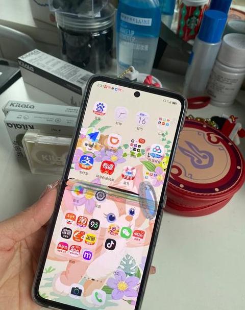 折叠屏手机：值得购买的真相揭秘