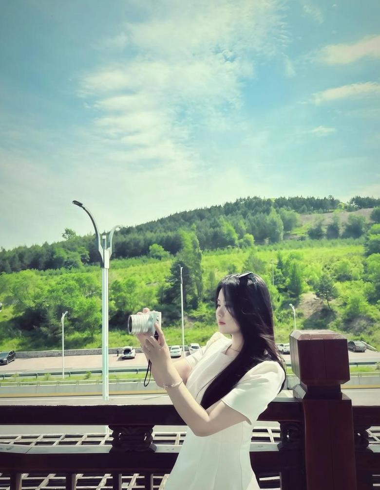 手机忽暗忽明怎么回事