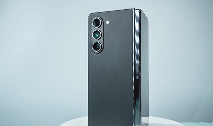 三星GalaxyS23Ultra：解析屏幕分辨率最高的旗舰手机