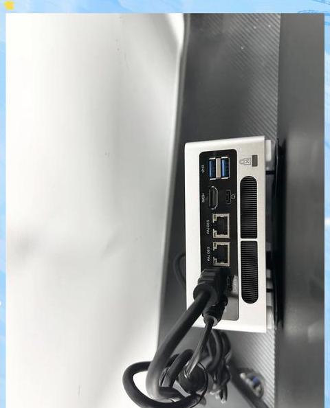 电脑启动后自动关机故障排查与解决方法