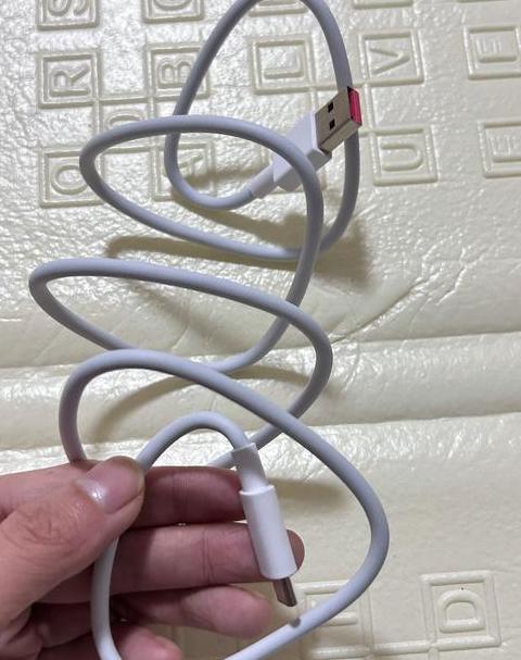 红米k40游戏增强版充电线