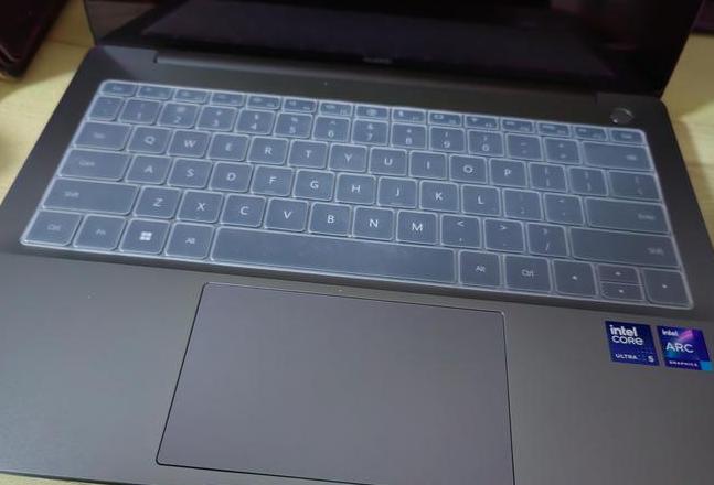 华为笔记本电脑怎么看几寸
