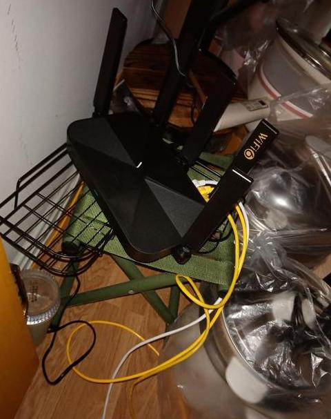 换了路由器电脑没网了