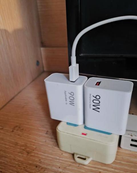 手机数据线怎么区分正负极线