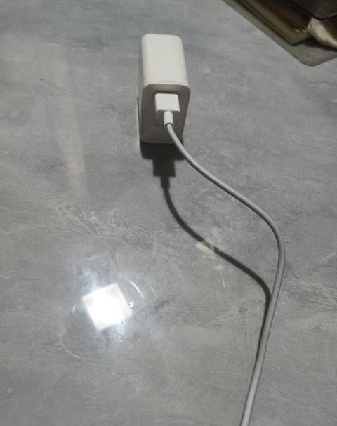 手机充电一闪一闪不稳定