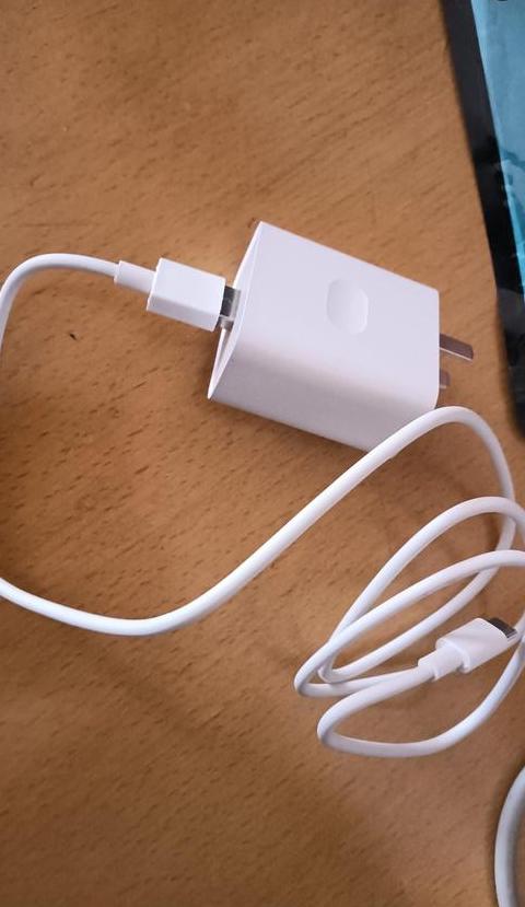 33瓦的手机用120w的充电器