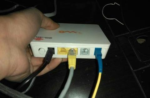 电脑接收WiFi信号的小部件是什么？